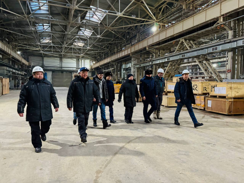 Жатайская судоверфь начнет работу к концу первого квартала 2025 года / Фото: пресс-служба правительства Якутии  📷
