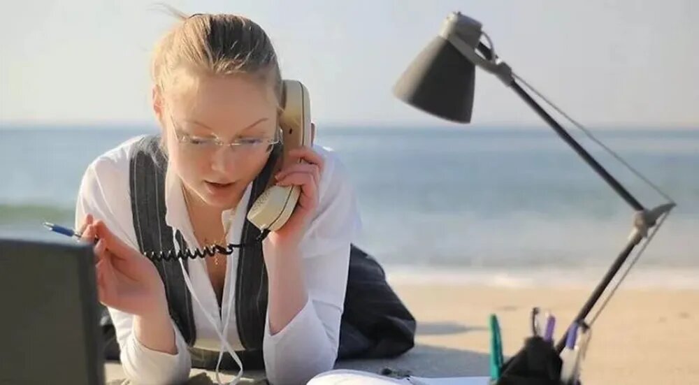 Можно ли отказать в отпуске без сохранения заработной платы