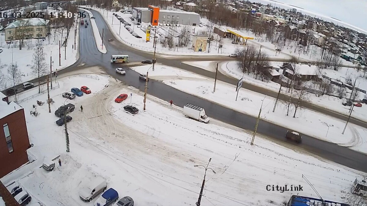     Источник: ДТП Петрозаводска и Карелии / vk