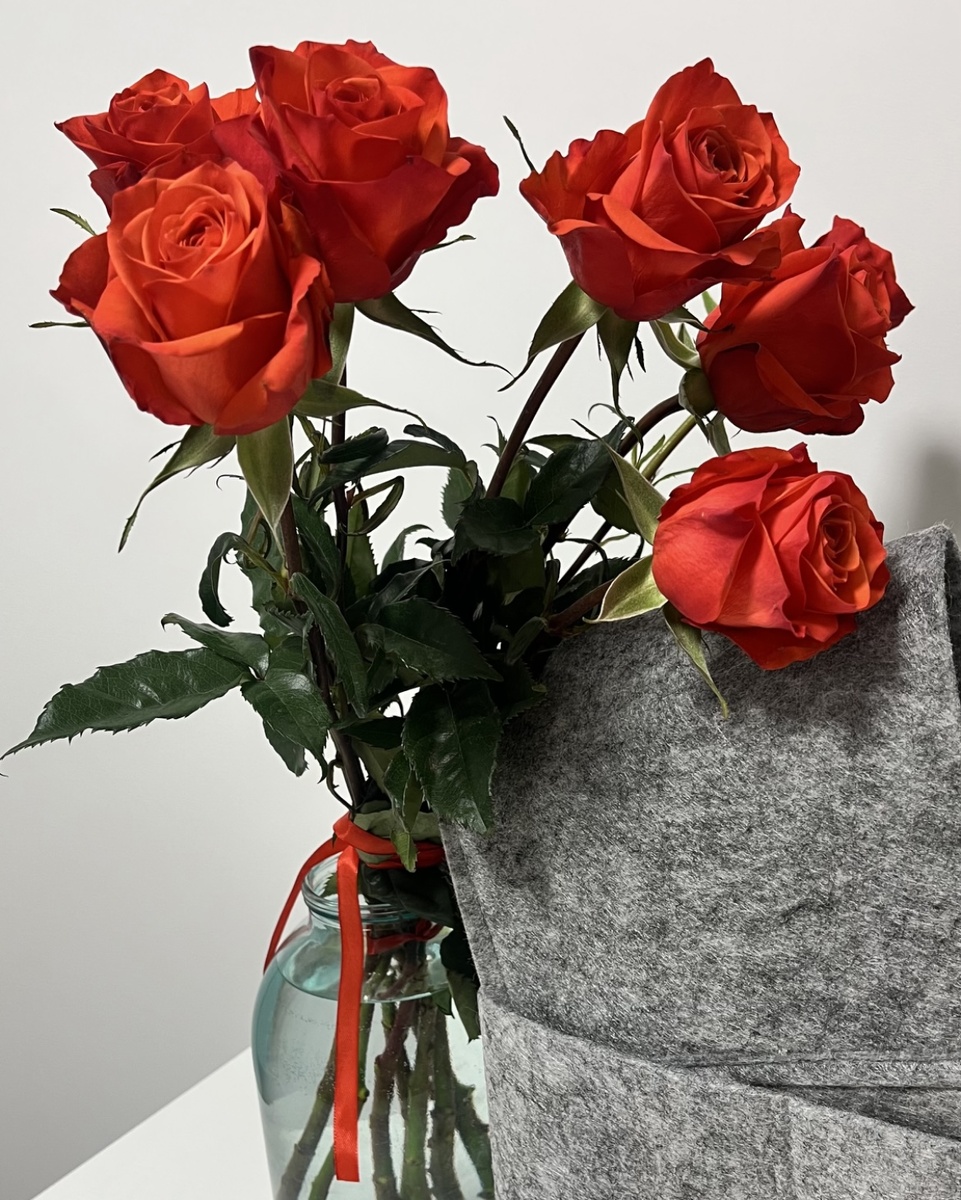 Люблю розы без упаковки 