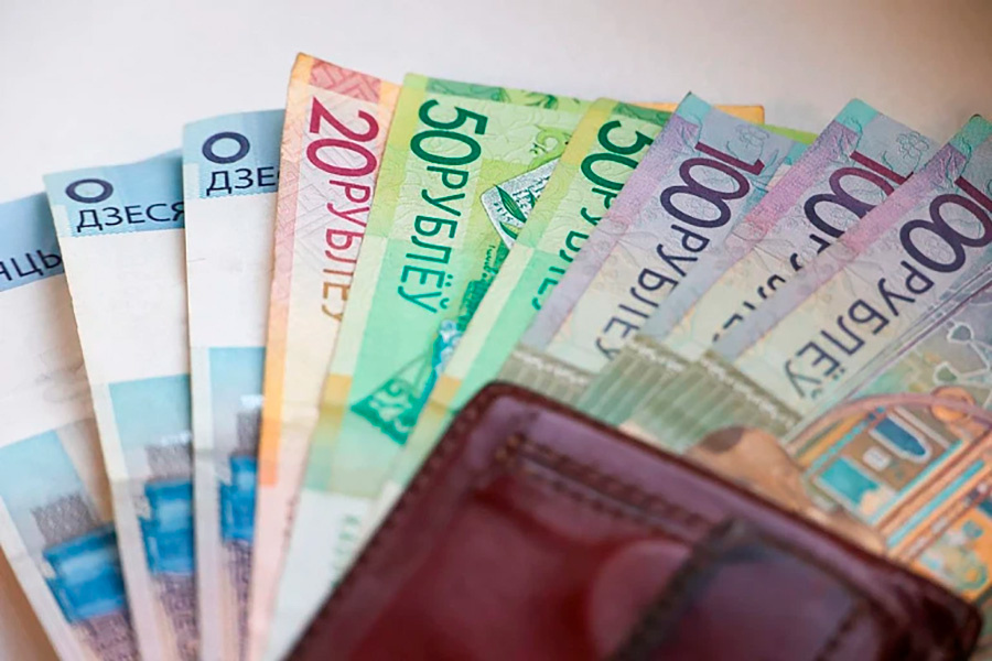     Реальные денежные доходы населения в Беларуси в январе выросли на 13,8%