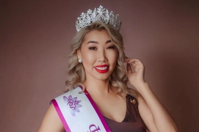    Сэсэг всегда радовалась каждому дню. Фото: Конкурс Миссис Бурятия