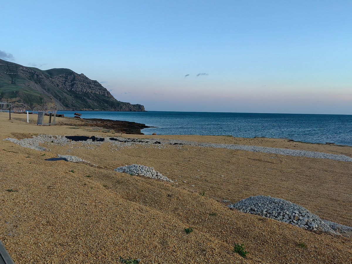 Вечерний пляж. Из личного архива 2024 года