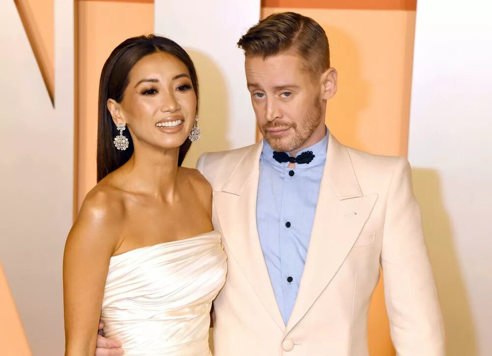    "Не умеет ни водить, ни стирать": Бренда Сонг о семейной жизни с Маколеем Калкиным