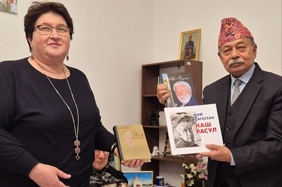 Фото: фонд Гамзатова