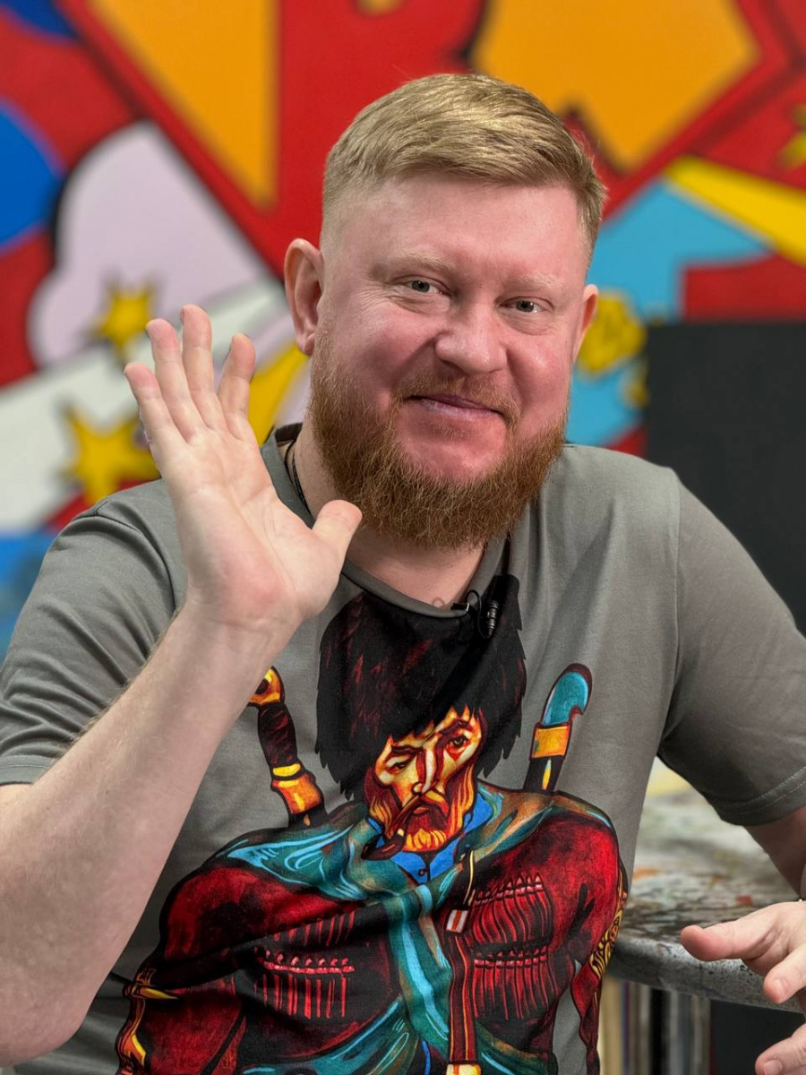 Максим Ильинов, основатель казачьего поп-арта.
