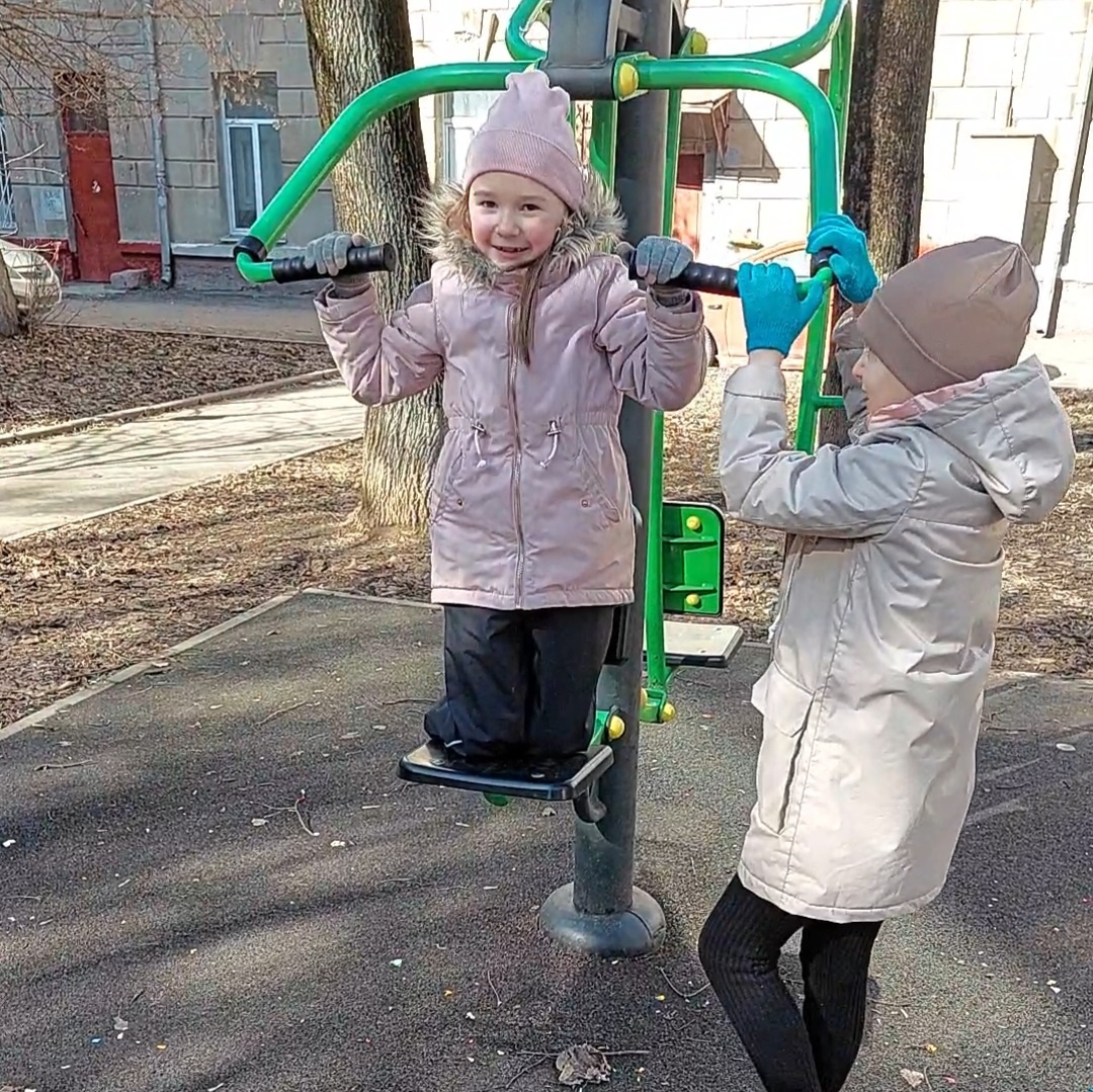 Мы на спорте)))