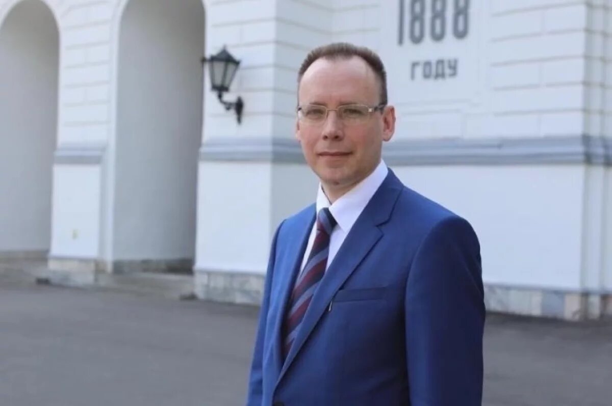    Выпускник ТГУ стал и.о. директором юридического института в Новосибирске