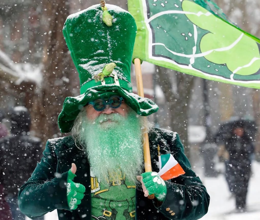 листать вправо