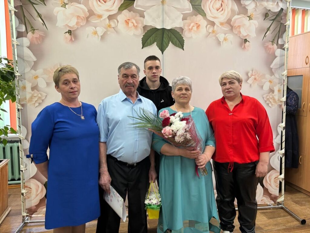    Фото отдела ЗАГС по городу Искитиму и Искитимскому району