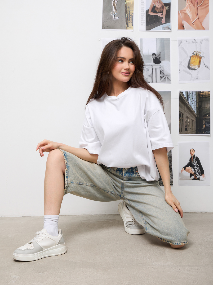 Спортивный look в стильных джинсовых шортах-багги от MIABONILA