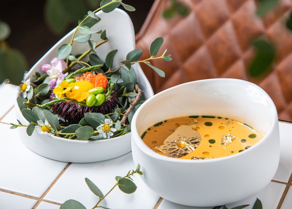 © VK / M2 Organic Cafe