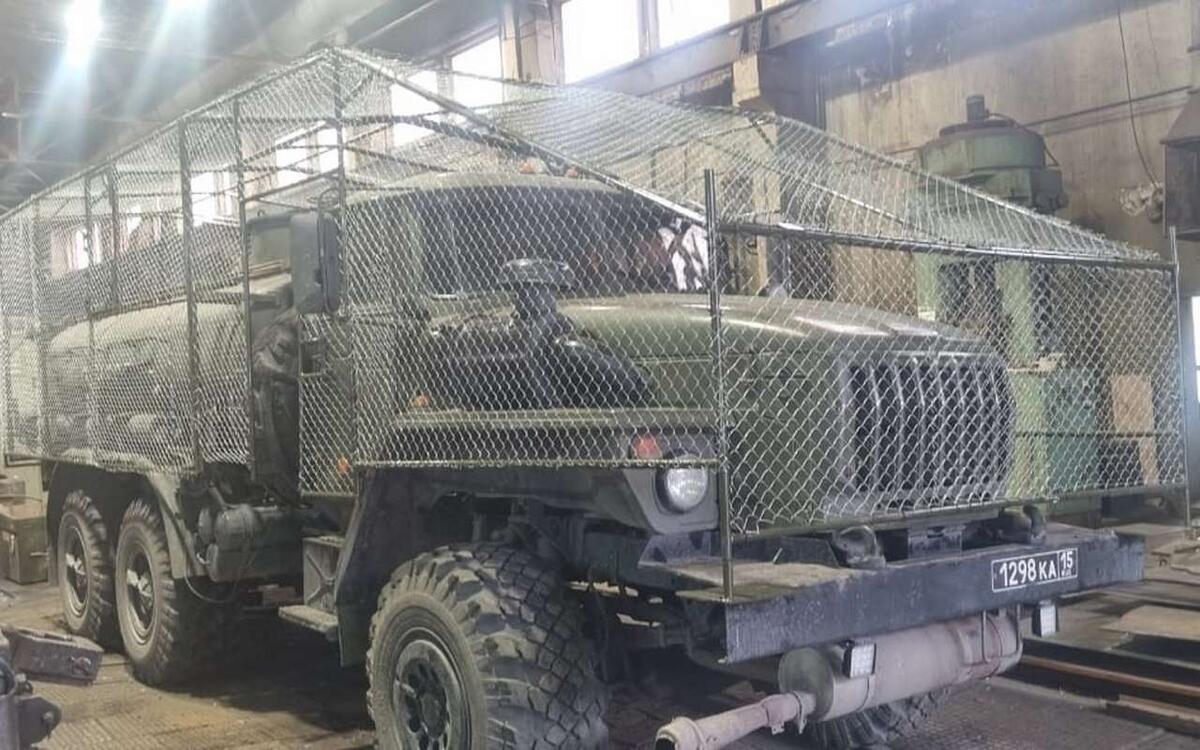    Липецкие металлурги изготовили противодроновые каркасы для росгвардейцев на СВО Фото – «Свободный сокол»