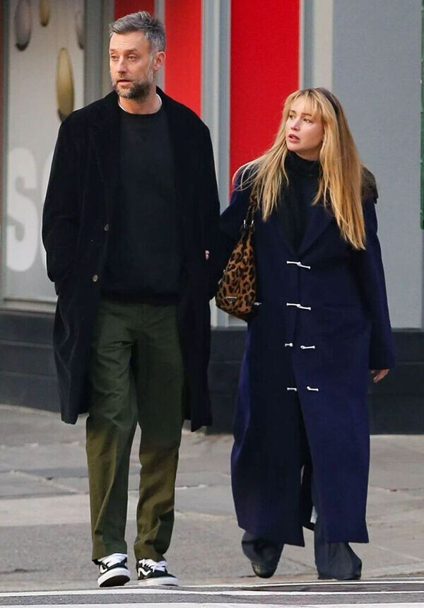     лоуренс фото