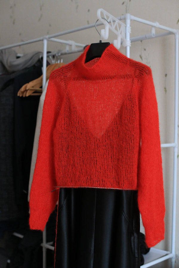 Красная пряжа - кид-мохер 75%, шёлк 25% от Lana Gatto Silk Mohair 