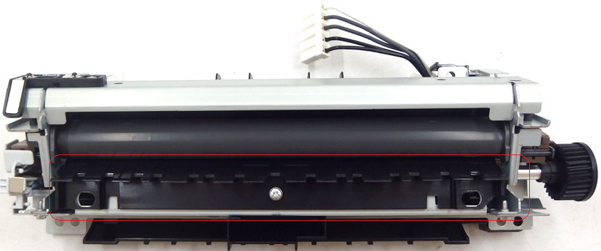 Направляющая входа в термоузел. На примере термоузел от HP LaserJet Enterprise 500 MFP M525. Фото из открытых источников.