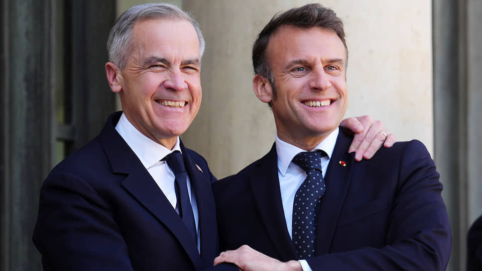 Премьер-министр Канады Марк Карни (слева) и президент Франции Эмманюэль Макрон.📷Фото: Sean Kilpatrick / The Canadian Press / AP