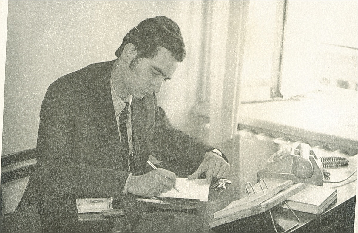 Следователь Данил Корецкий за работой, 1970-е годы, фото из личного архива автора