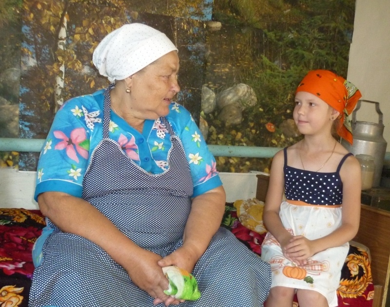 Бабушка Валя и Маша Севрюкова