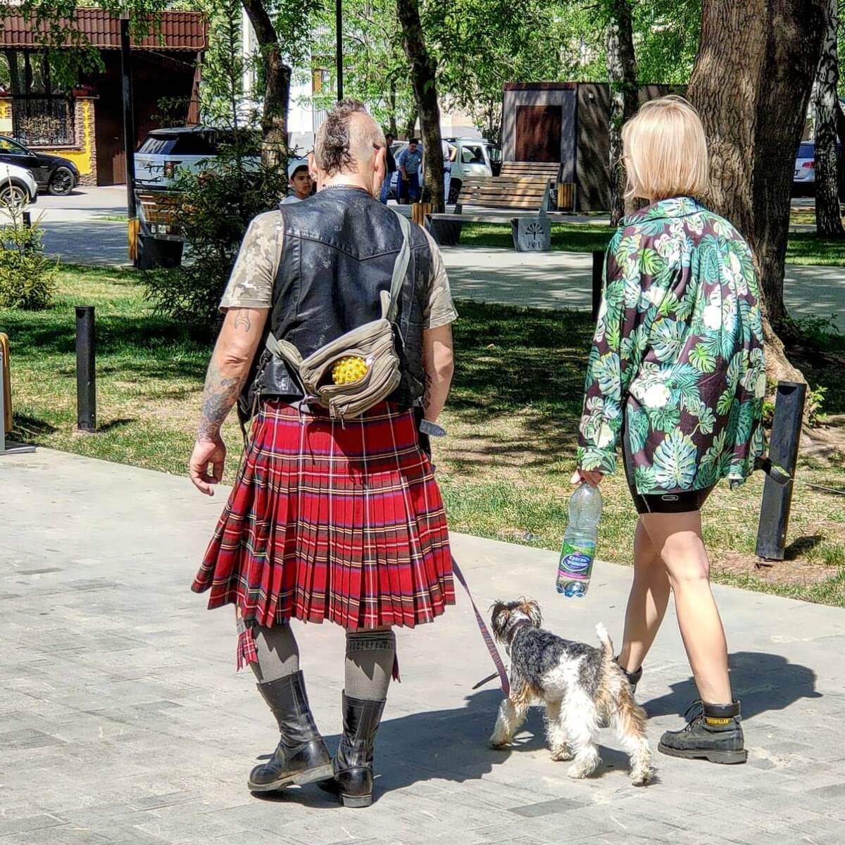 Очень мило смотрится жёлтый мячик в сумке килта (© Анна, «Маяк энерджайзера»)