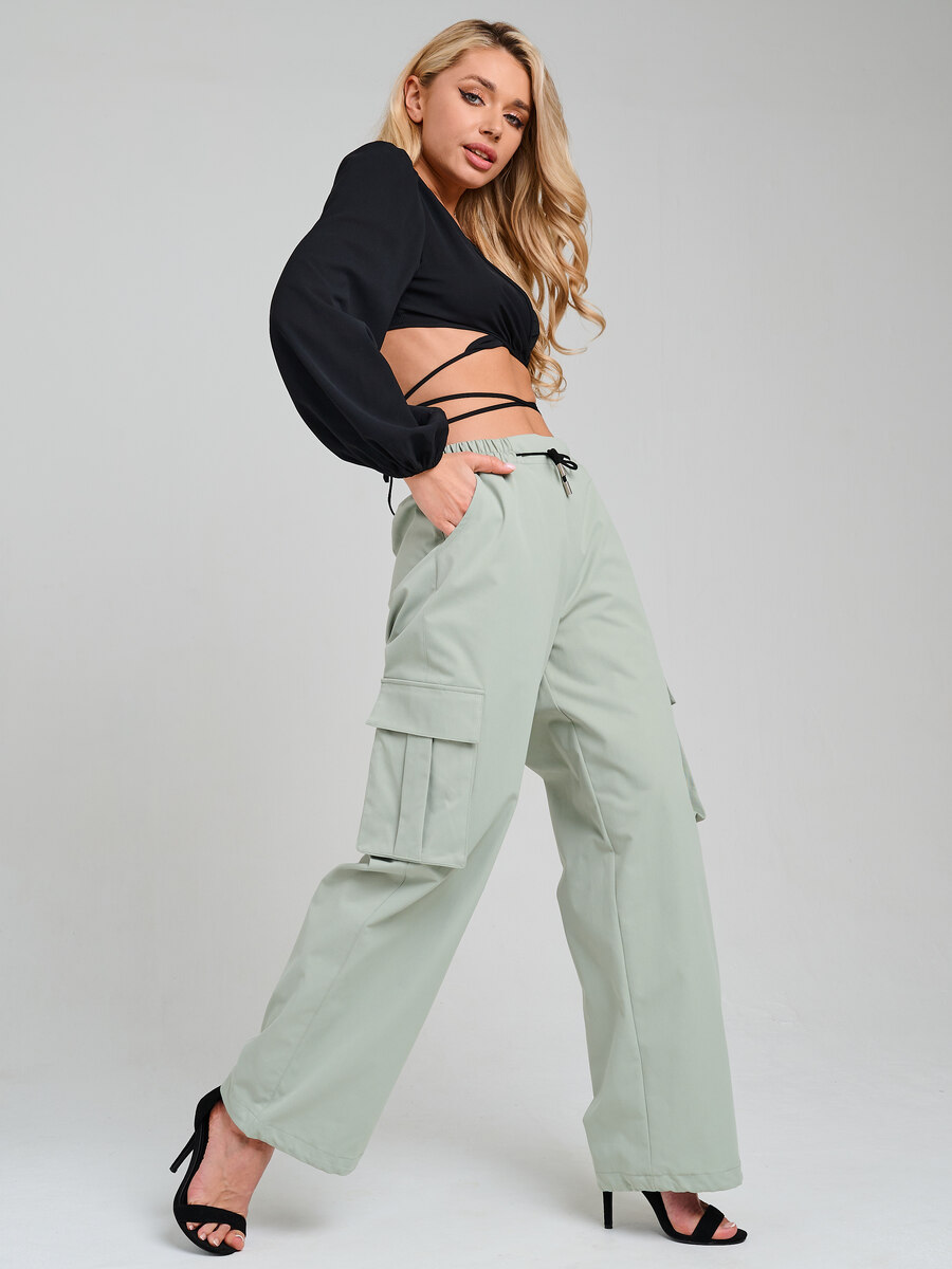 Оливковые брюки карго от MIABONILA