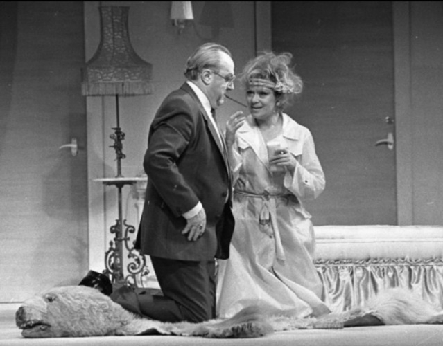 В.Стржельчик и А.Фрейндлих в спектакле "Этот пылкий влюблённый".