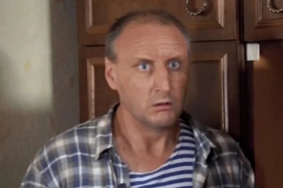    Актер из сериала «Москва. Три вокзала» Виталий Мещеряков умер от онкологии