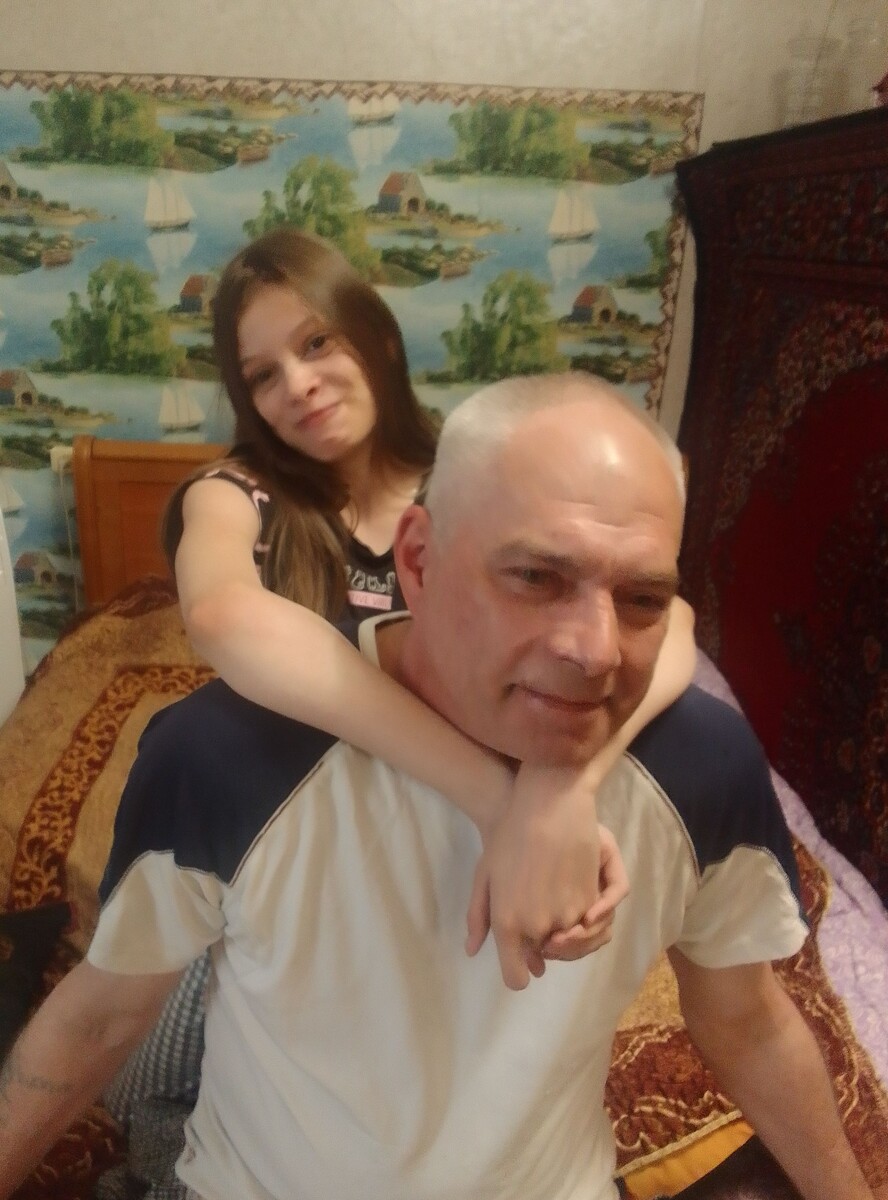 Отец семейства. Простите за качество фото.