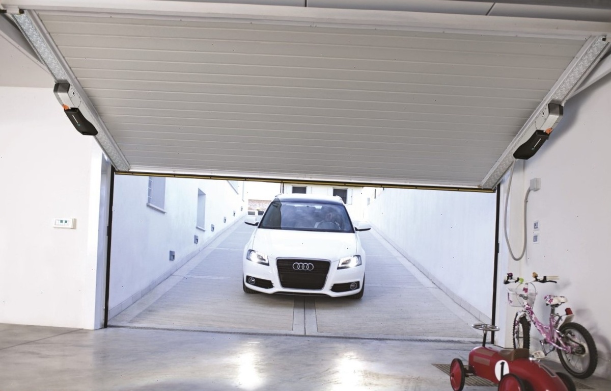 Подъемные гаражные ворота в Уфе: Топ-10 лучших