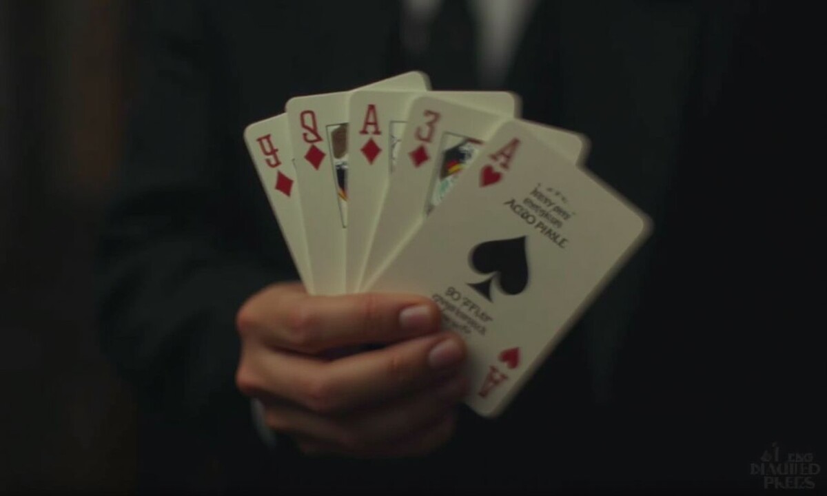 Карты Зенера - классический инструмент для экспериментов по парапсихологии.