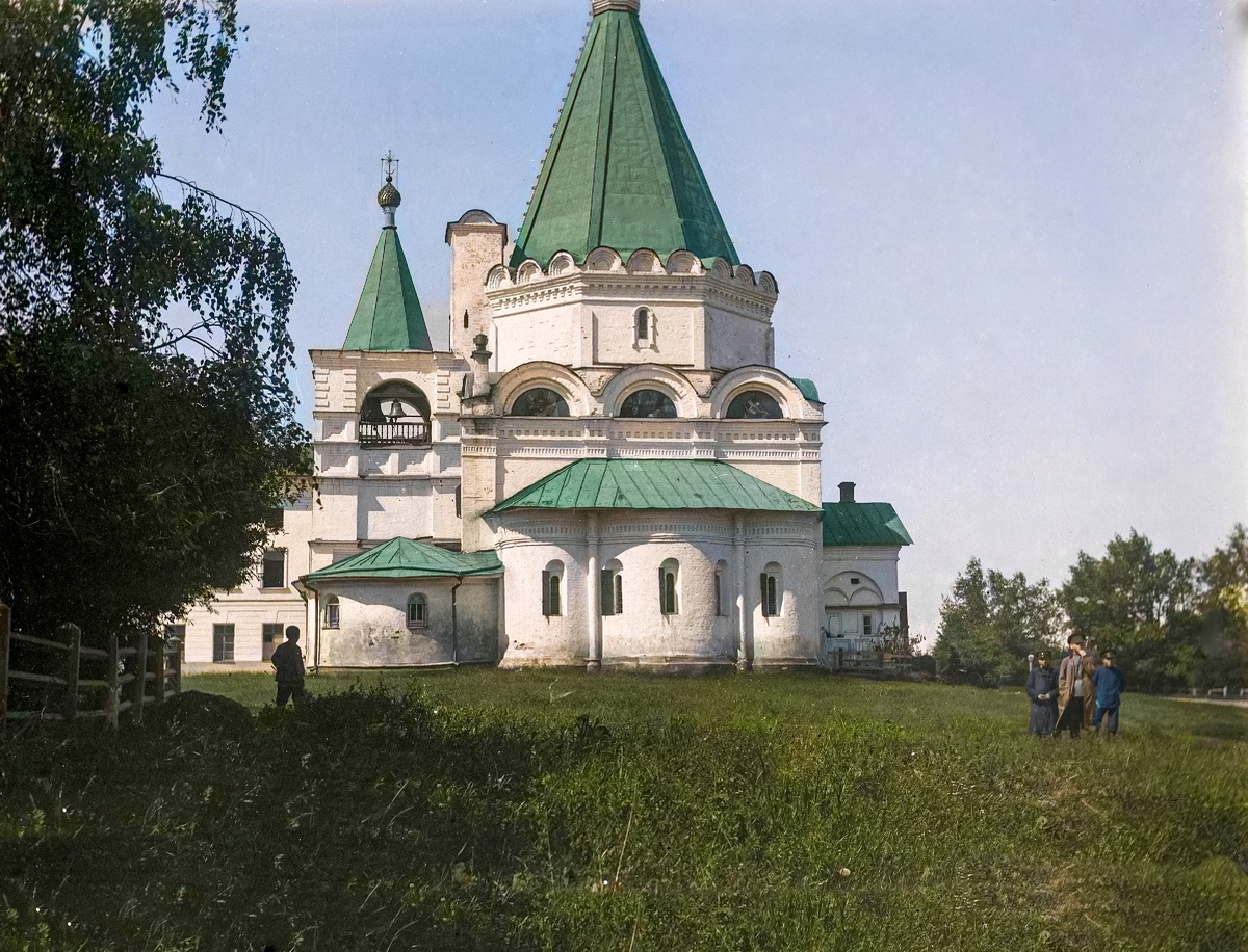 Автор: Живаго Александр Васильевич