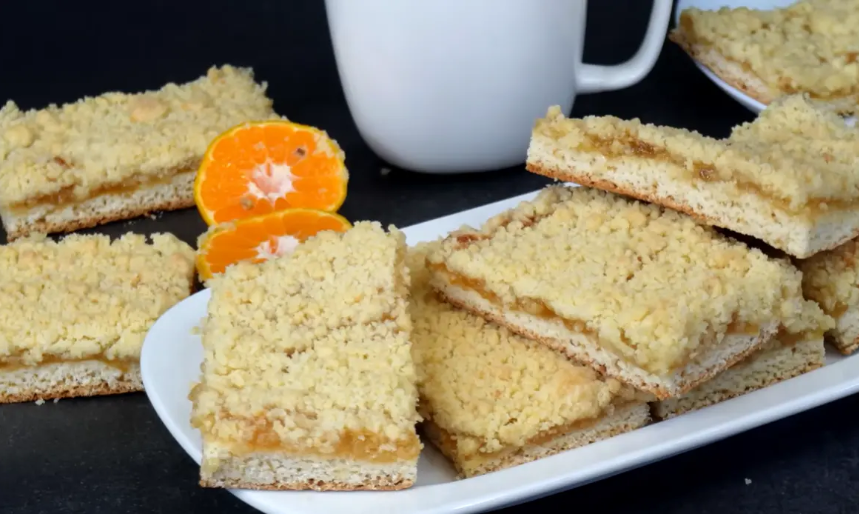 Пеку его с ноября по май уже лет 100! Проще и быстрее рецепта пирога Вы не найдете...