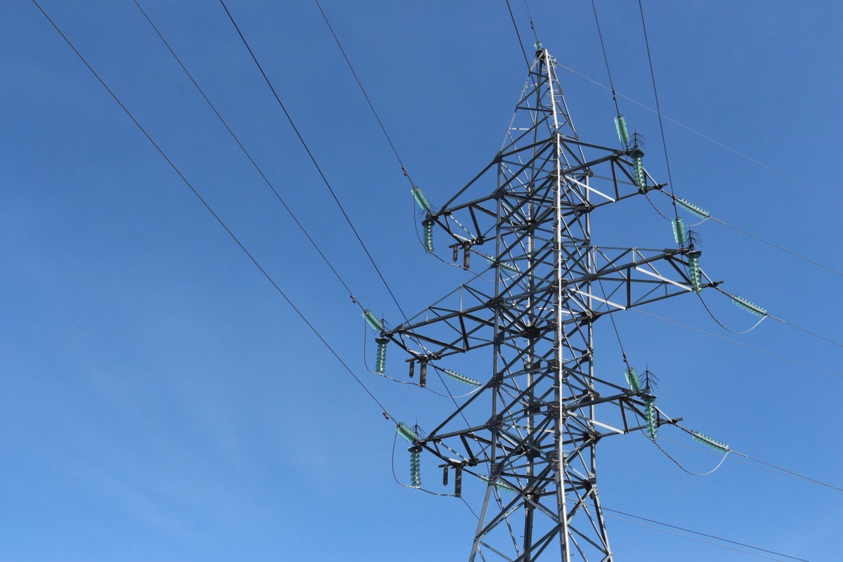    В Югре энергетики построят 117 километров волоконно-оптической линии связи