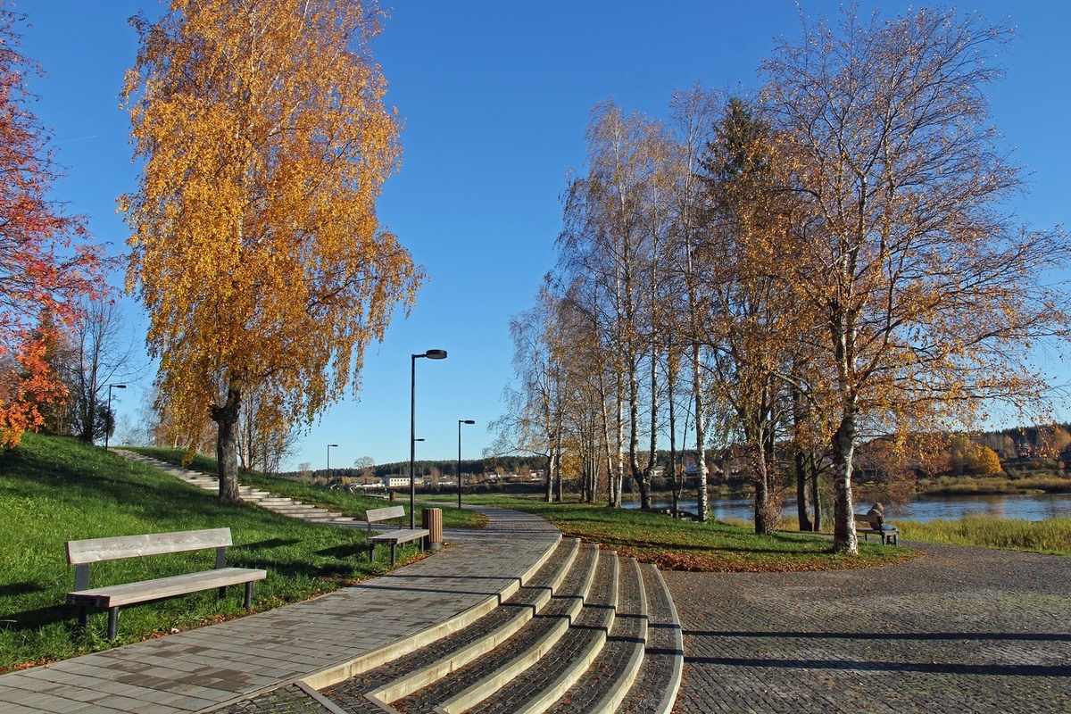 Набережная Сухоны в Тотьме. Фото Алексея ПАЛЫСАЕВА.