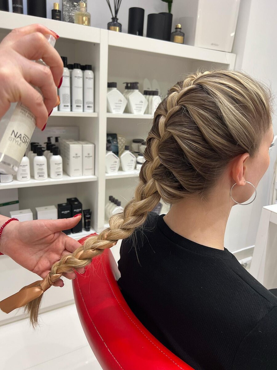 PR служба салонов красоты White Fox📷Классический колосок