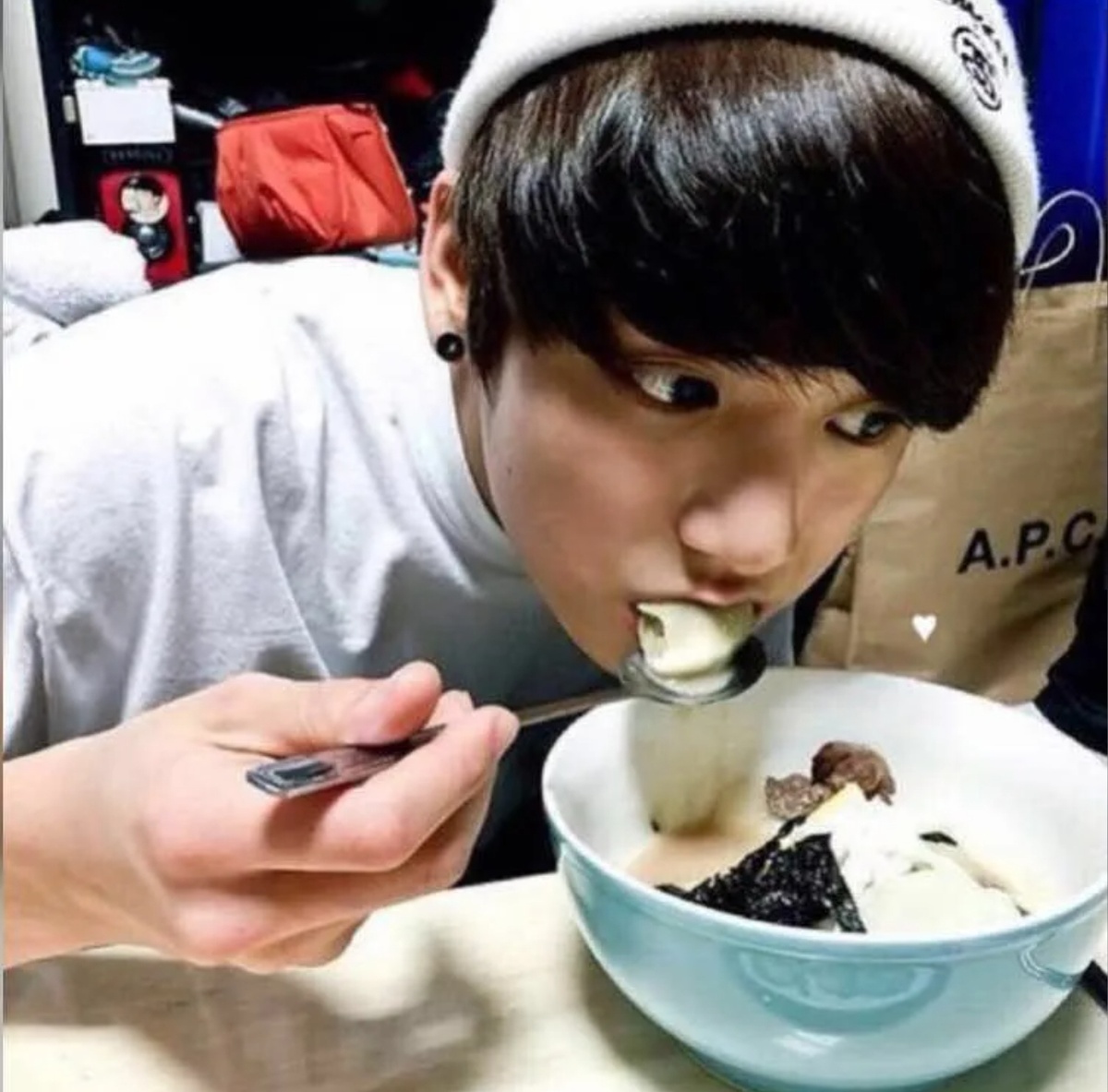 Милаха - глазастик! 