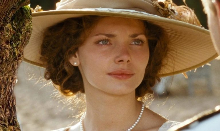    Фото: кадр из фильма «Адмиралъ» (2008) / Двадцатый Век Фокс СНГ / режиссер Андрей Кравчук Софья Чулкова