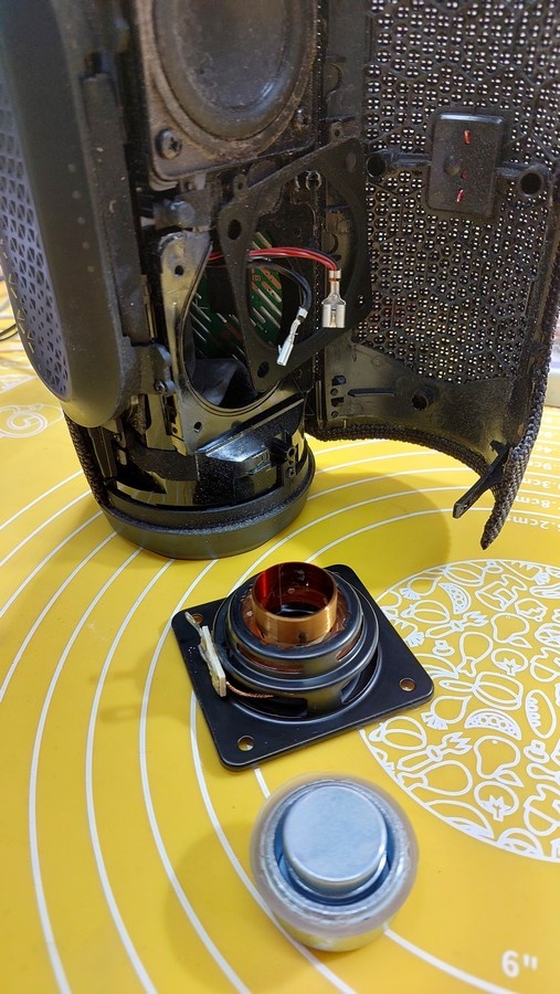 Вот так сюрприз от JBL Charge 3.