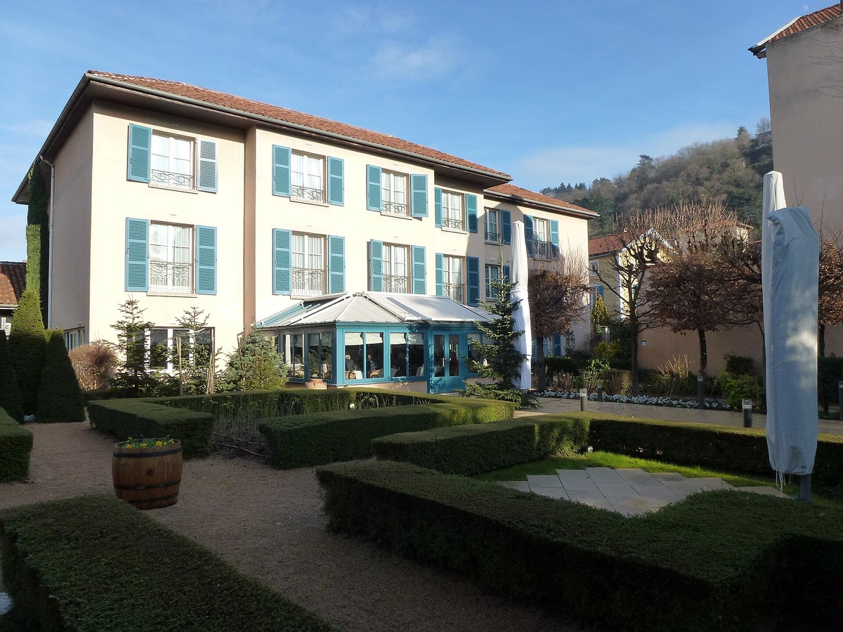 La Pyramide. Современное фото.