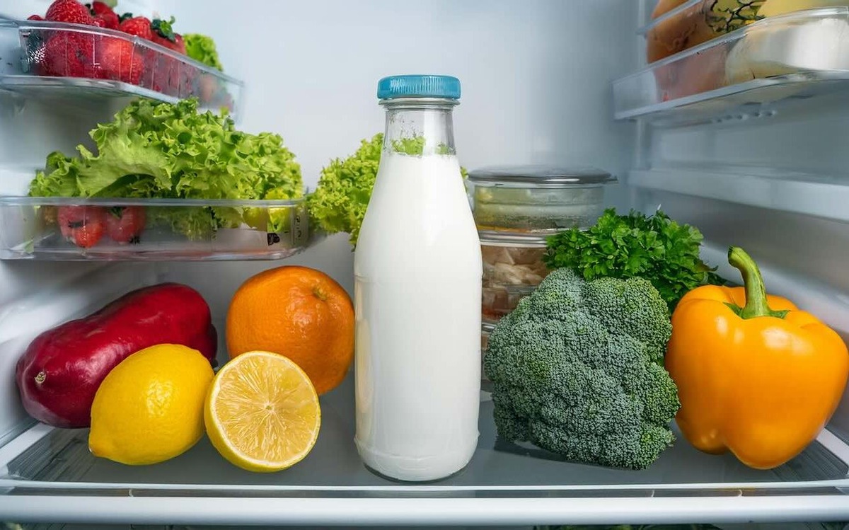 Для чего хитрые хозяйки замораживают кефир: запомните эти полезные случаи применения / Фото: Pogovorim.by
