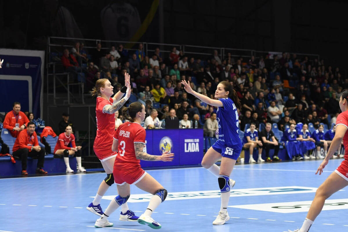    Алиса Дворцевая в атаке