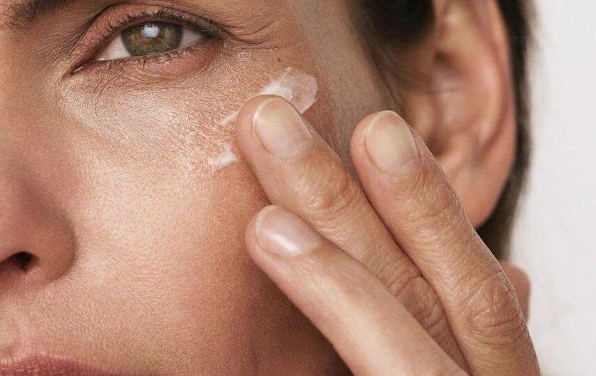 Сухая кожа вокруг глаз