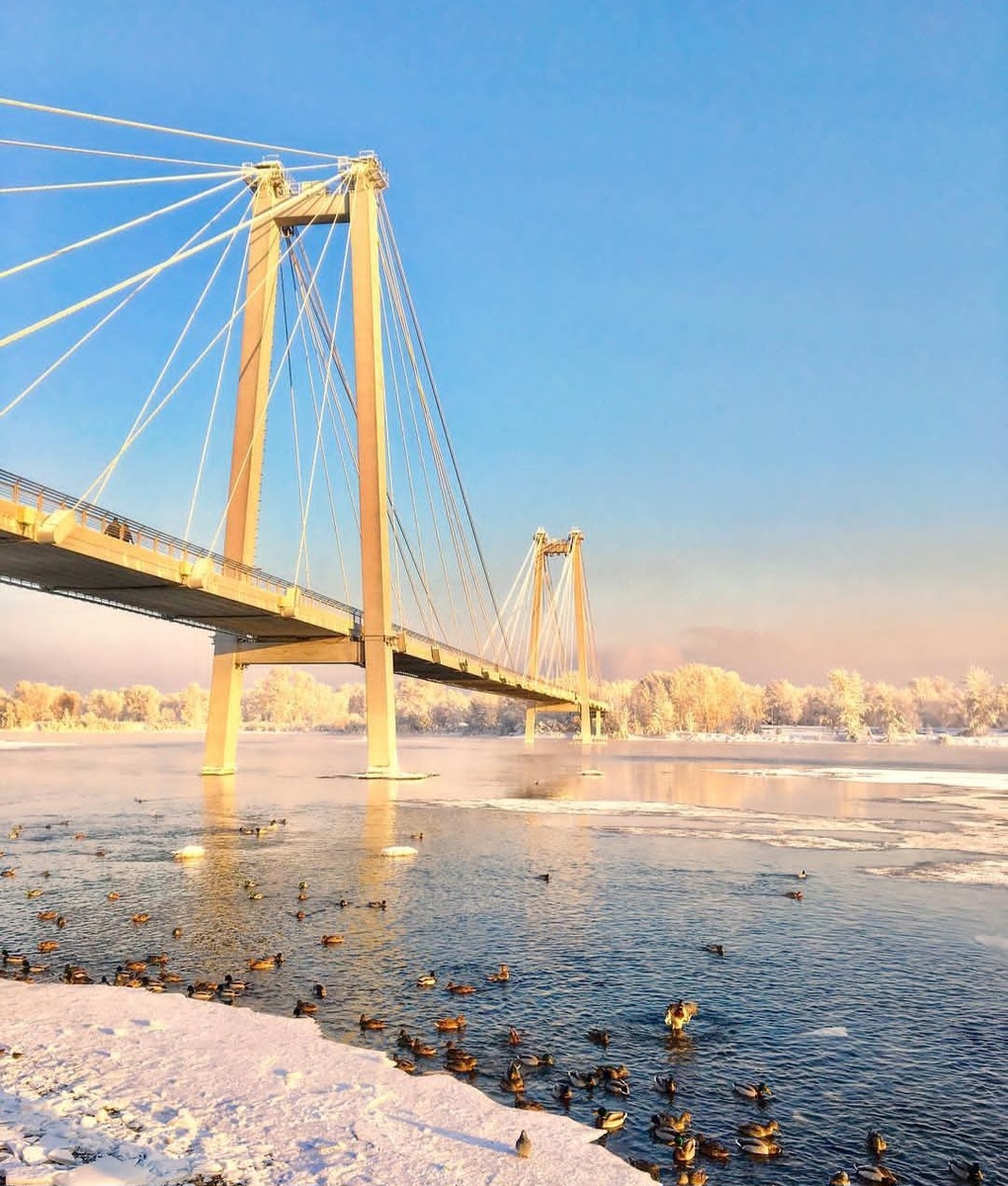 фото Татьяны Новиковой. "Мост через Енисей"