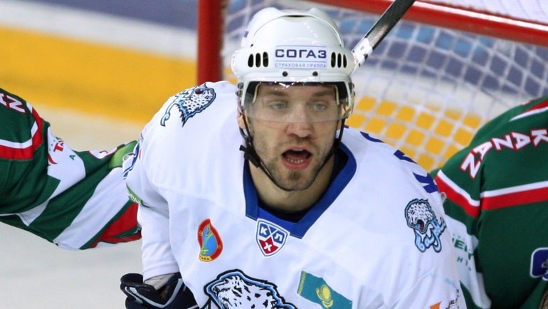    Томаш Клоучек.Роман Кручинин photo.khl.ru