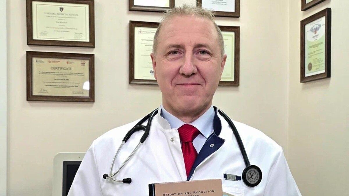 Казаков Ян Евгеньевич
Врач-терапевт, липидолог, врач УЗ-диагностики, высшая категория, к.м.н.
