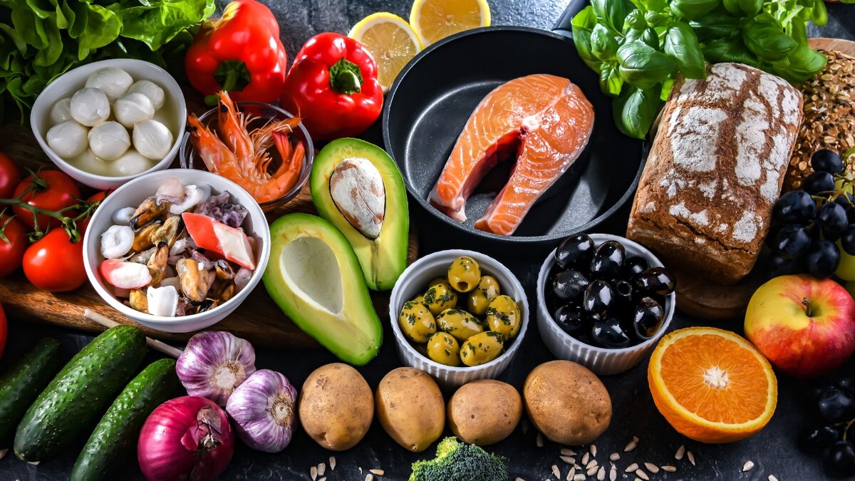 Можно ли снизить холестерин без лекарств? Разбираем мифы и реальные способы 