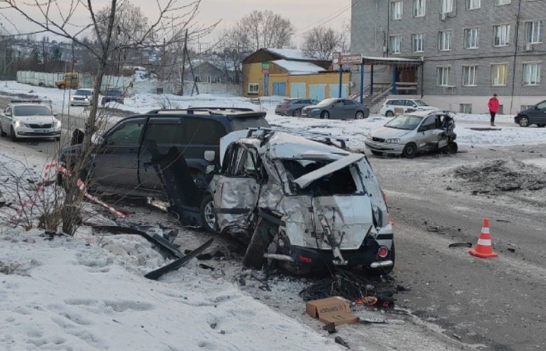 Пьяный водитель устроил тройное ДТП в Братске