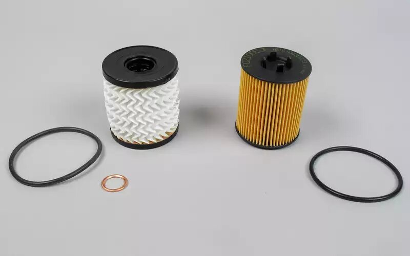     Бескорпусные фильтры удобны и недороги в производстве: нет громоздкой металлической оболочки. При желании на некоторых моторах можно оценить их состояние в любой момент, но операция – не из пустяковых.