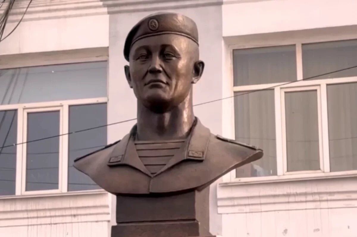    О Герое России из Бурятии Виталии Сукуеве сняли документальный фильм