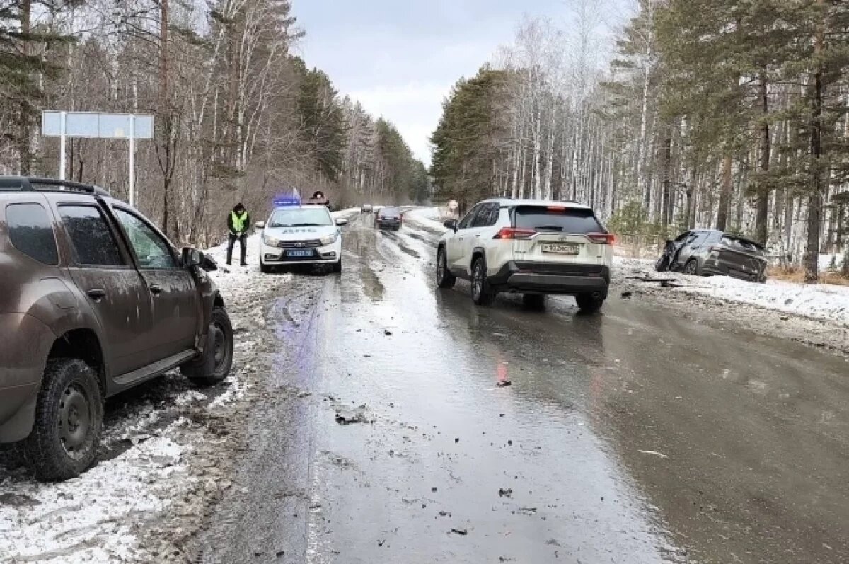    137 ДТП произошло за сутки на дорогах Свердловской области